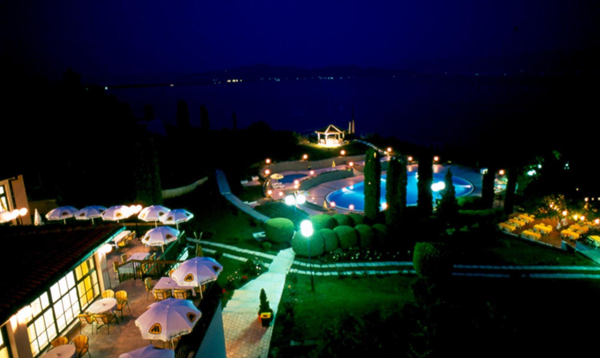Hotel Makpetrol ستروغا المرافق الصورة