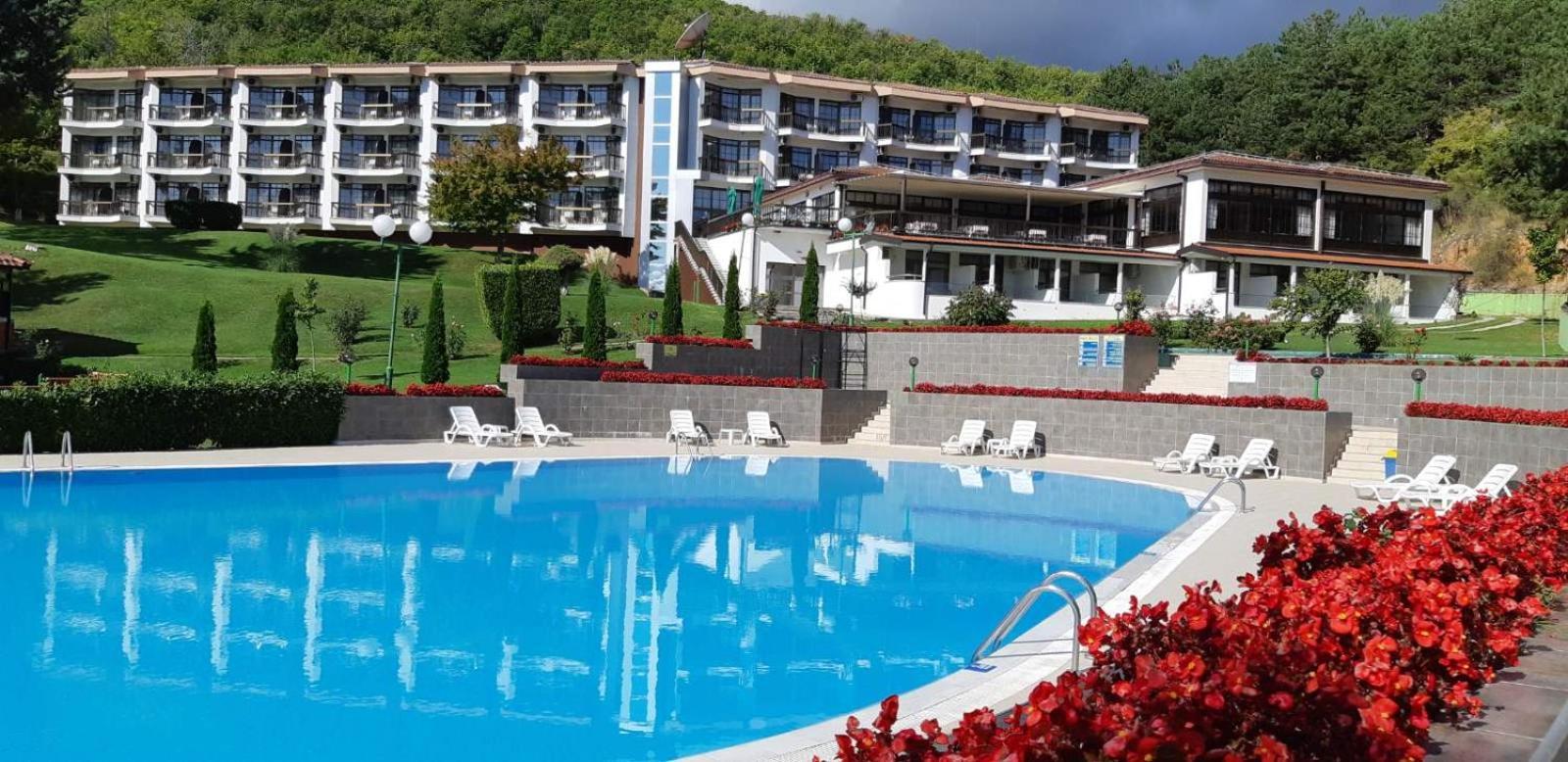 Hotel Makpetrol ستروغا المظهر الخارجي الصورة